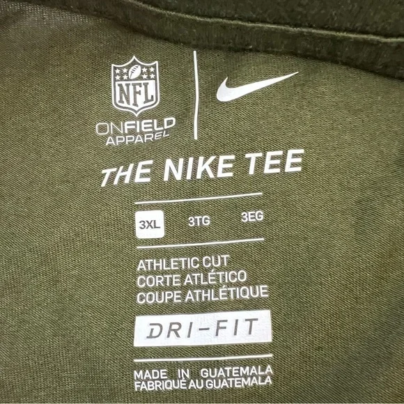 Tampa Bay Buccaneers Salute to Service Short 3XL - Picture 4 of 6